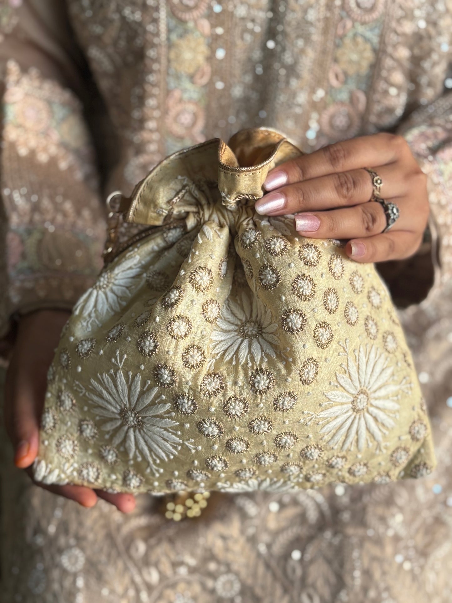 Lemon Silk Chikankari Potli
