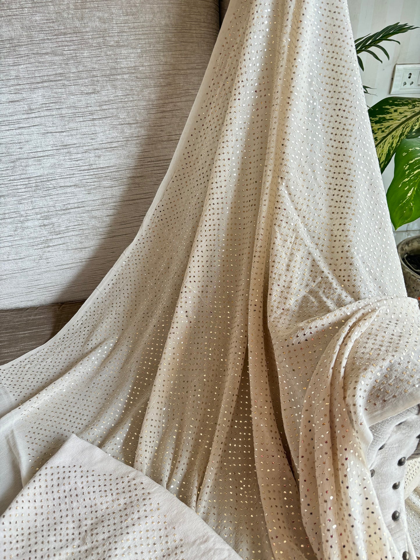 Dyeable Pure Georgette Lakhdana Badla Saree and Blouse