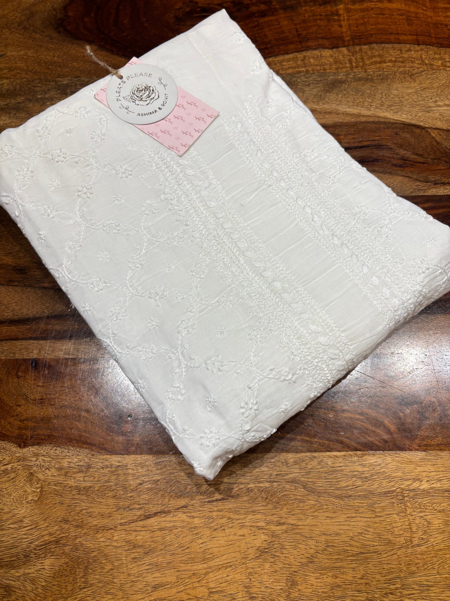 White Mul Chikankari Men’s Kurta
