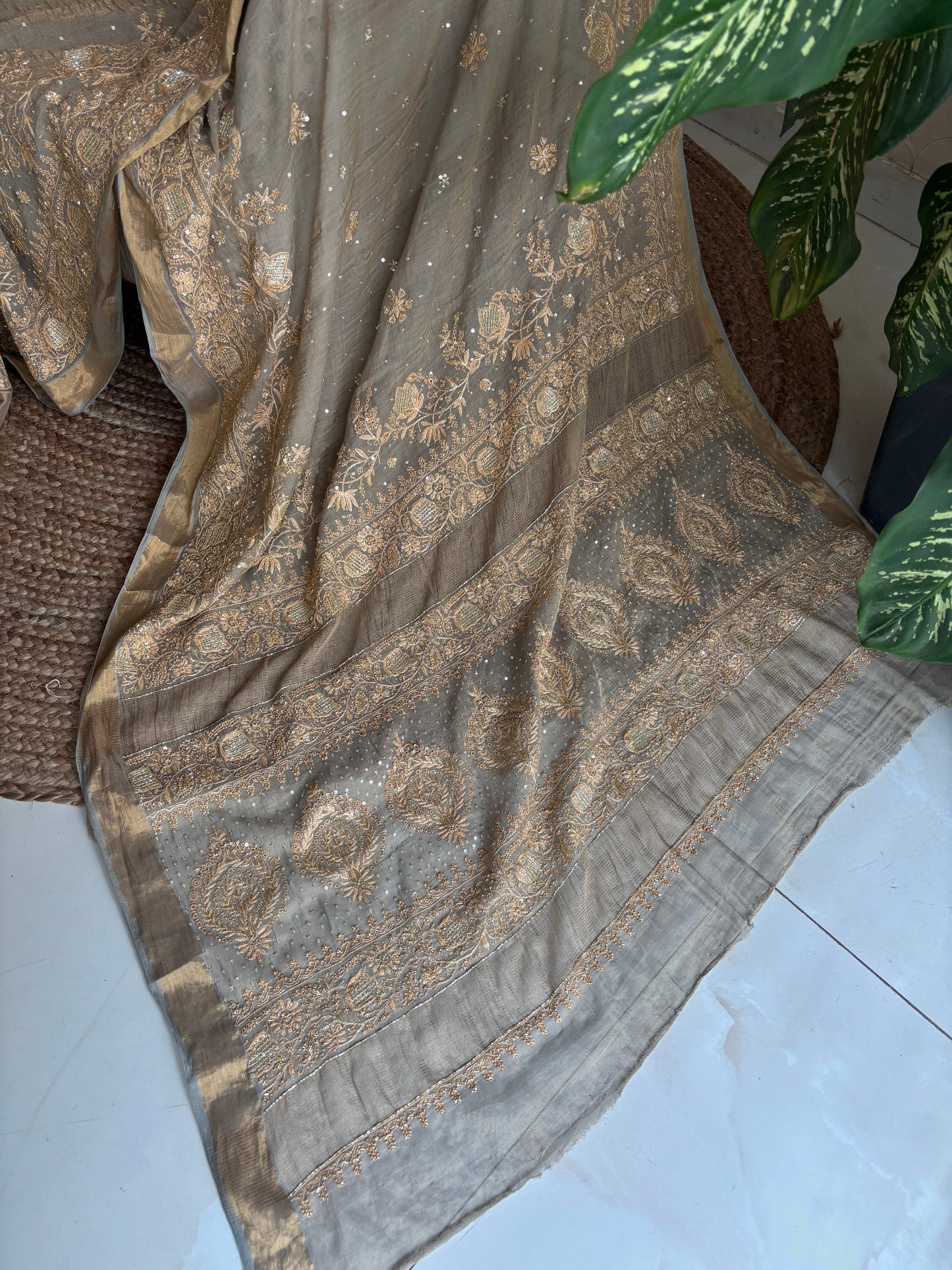 Sandrift Green Pure And Premium Tissue Chikankari Saree And Blouse
