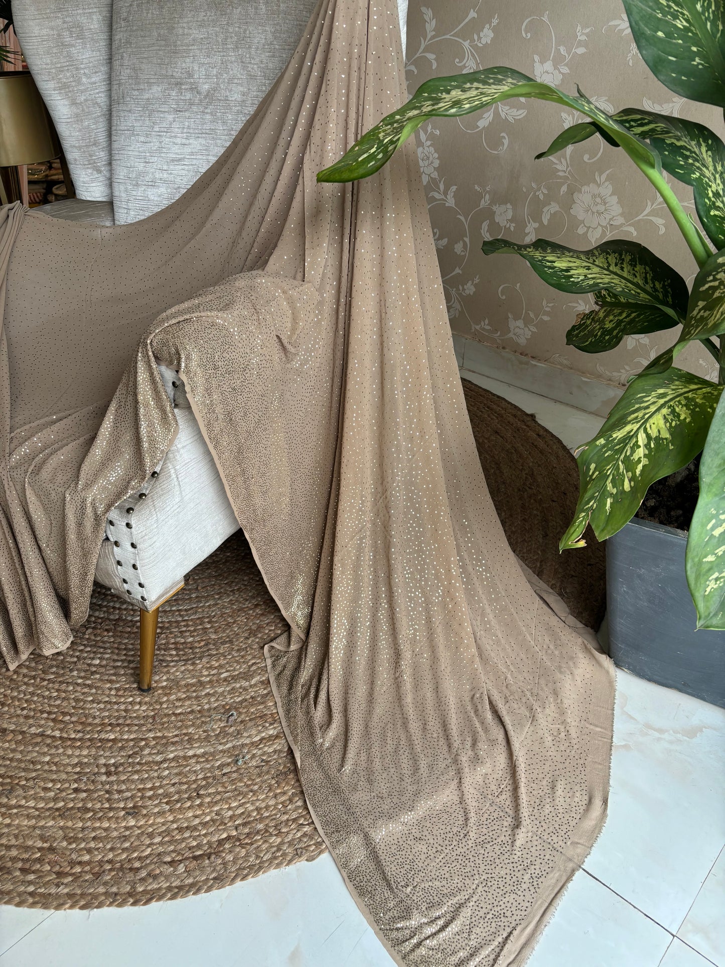 Mocha Mousse Pure Georgette Lakhdana Badla Saree